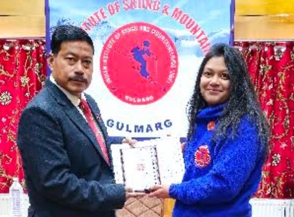 Second snow skiing course Concludes successfully at IISM Gulmarg