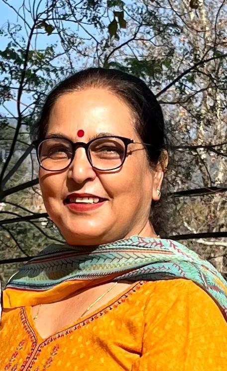 Senior journalist Ashwani Kumar bereaved as wife Sunita Chandra passes away