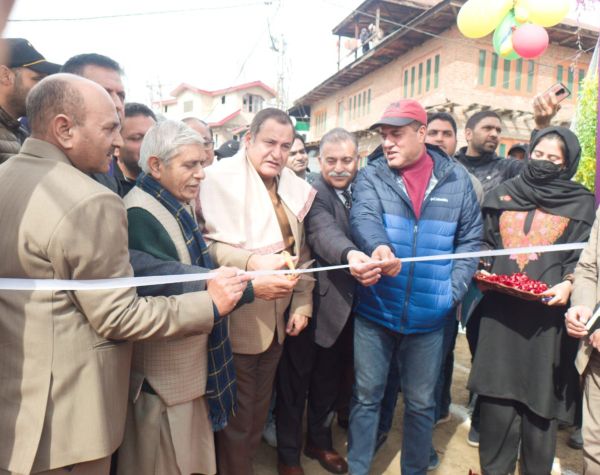 Agriculture Minister Javid Ahmad Dar inaugurates Mother Block