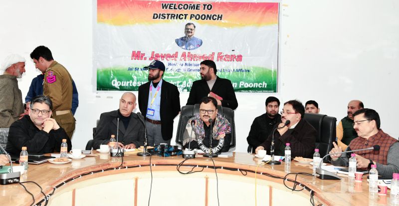 Javed Rana holds public outreach camp