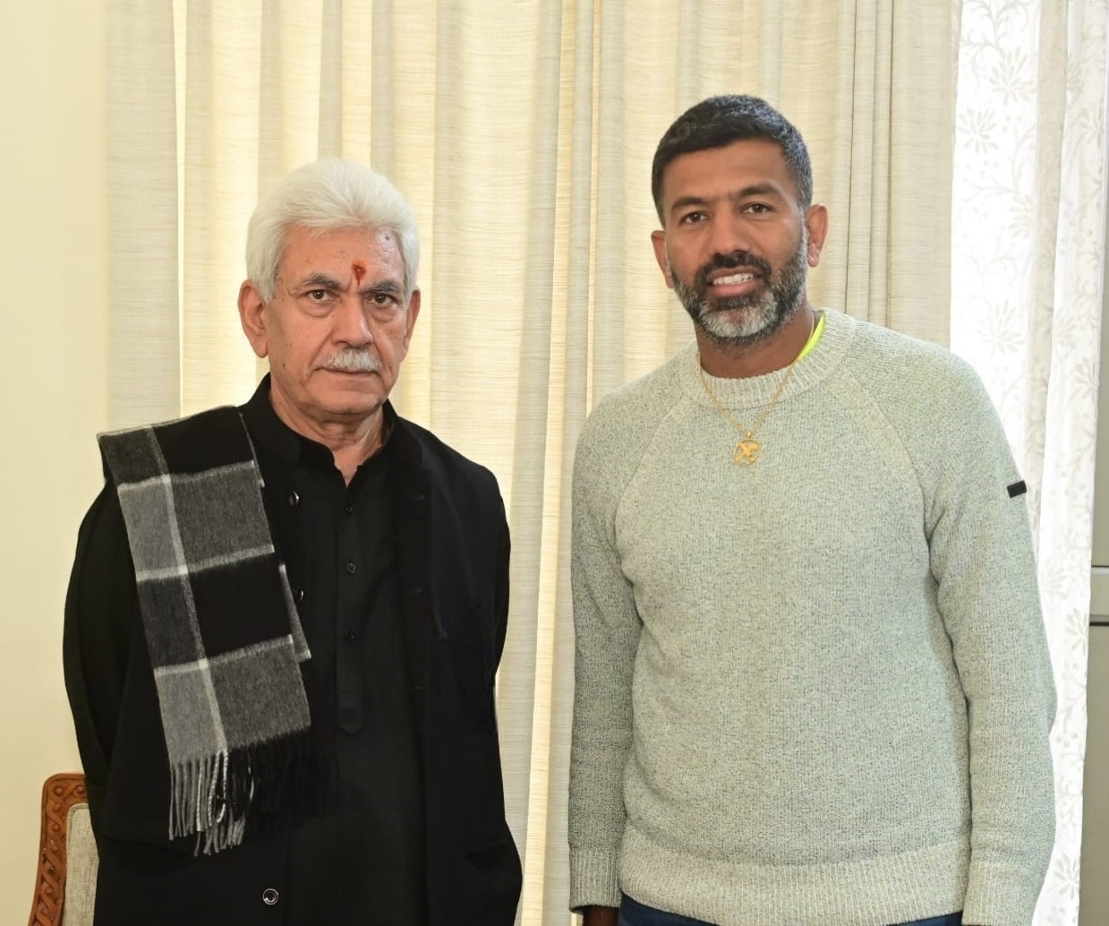 International Tennis Player, Rohan Bopanna, calls on LG