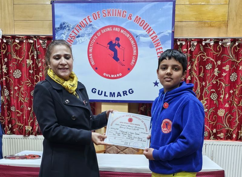 Fifth Snow Skiing Course Successfully Concludes at IISM Gulmarg