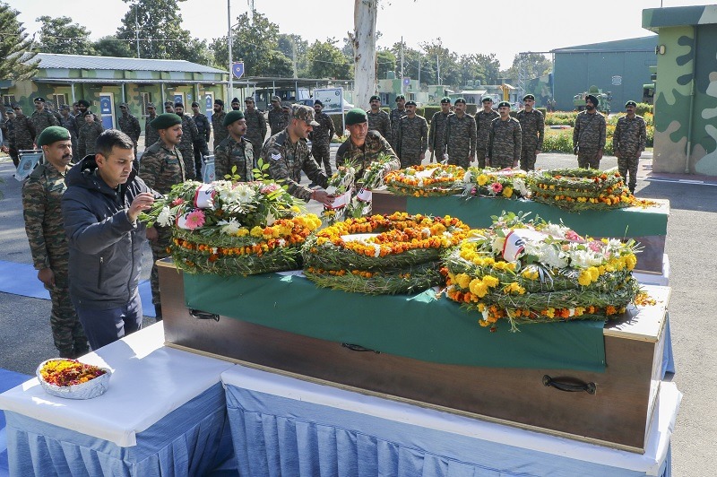 Top Army officer leads wreath-laying ceremony for 2 soldiers killed in IED blast in Jammu