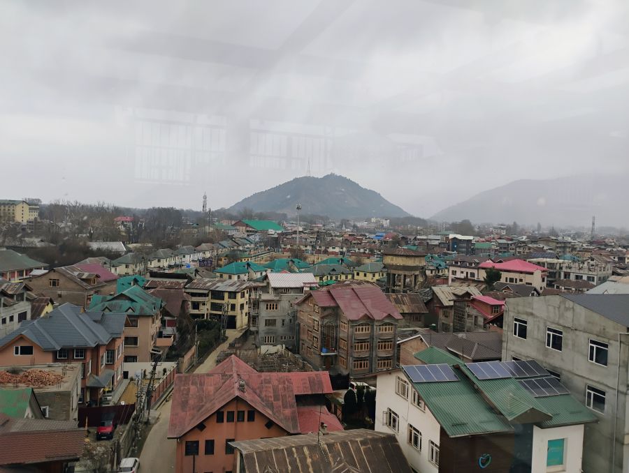 WITH NO SNOW, KASHMIR REMAINS DRY AS A BONE!