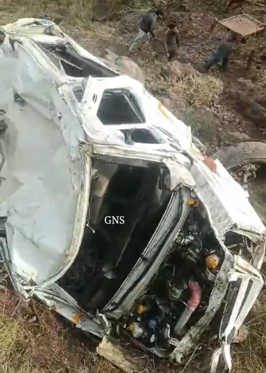 Four killed, eight injured after vehicle falls into gorge in Reasi