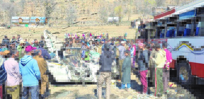 Five killed, 17 injured in two road accidents in Ganderbal