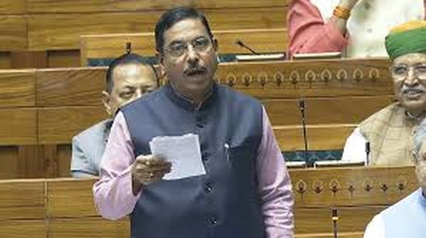 ‘Consumer Wins’, service charge on food bills voluntary: Union Minister Pralhad Joshi