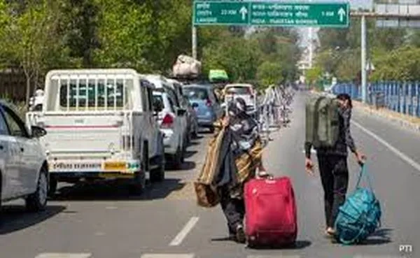 537 Pak nationals left India through Attari in 4 days as deadline ends for short-term visa holders