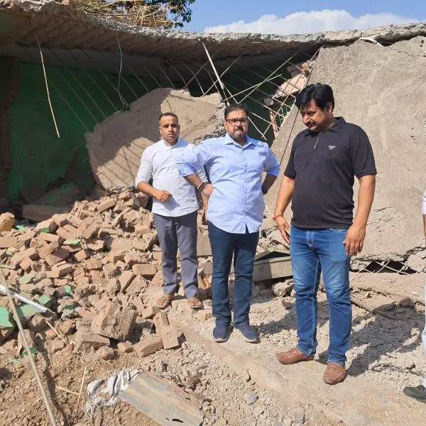 Satish Sharma visits shelling-affected villages; assures relief to victims