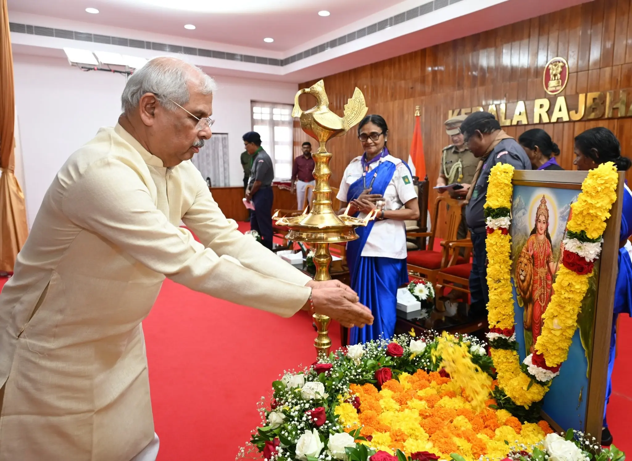 Kerala minister walks out over Bharat Mata Portrait; Raj Bhavan, Govt trade charges