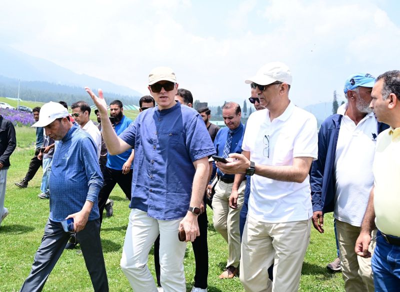 CM Omar Abdullah vows to develop Gulmarg as world-class golfing destination