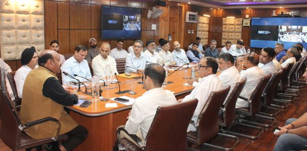 Govt committed to save old industrial units, promote new ventures: Dy CM
