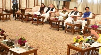 LG meets political leaders to discuss preparations for Amarnath Yatra