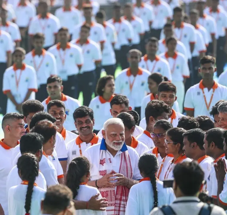 PM Modi leads world’s largest ever Yoga gathering of 3 lakh citizens