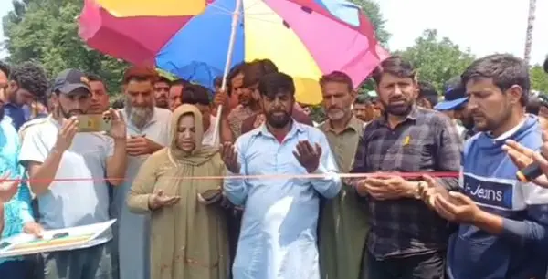 Sakeena Itoo inaugurates Shaheed Wali Mohammad Itoo Memorial cricket tournament at Kulgam