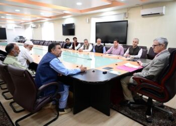 CM Omar Abdullah calls for action against machine-made carpets sold as ‘handmade’
