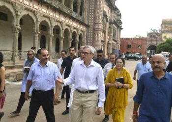 CM inspects Mubarak Mandi restoration