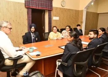 Delegations call on CM Omar Abdullah at ‘Raabita’ office in Jammu