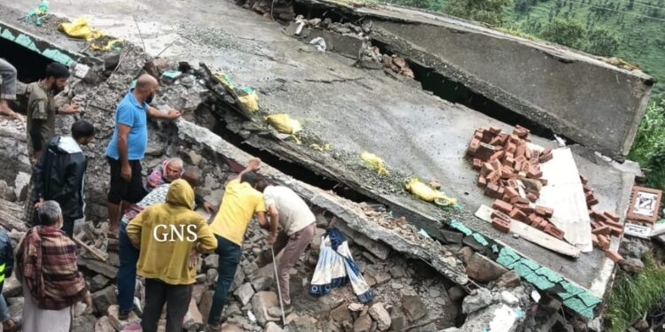Several Houses Damaged Amid Heavy Rainfall In Mendhar Poonch