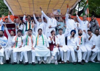 J&K Cong holds protest at Jantar Mantar demanding restoration of full statehood
