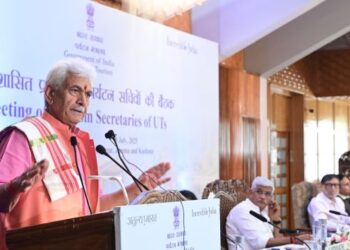 Kashmiris are taking a strong stand against terrorism: LG Sinha