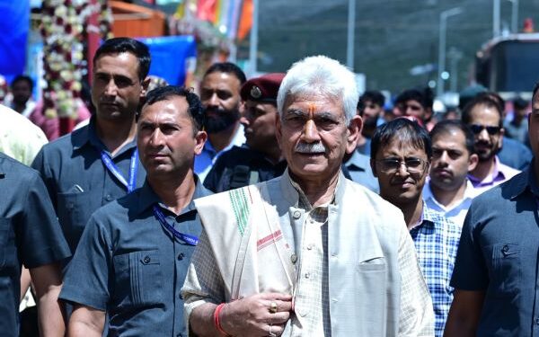 LG reviews arrangements for ongoing Amarnath Yatra at Baltal Base Camp