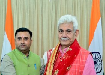 BJP District President Ramban, Chairman ICC Jammu Chapter call on LG