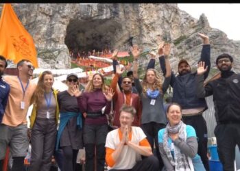Very special: Foreign devotees on experience of Amarnath Yatra