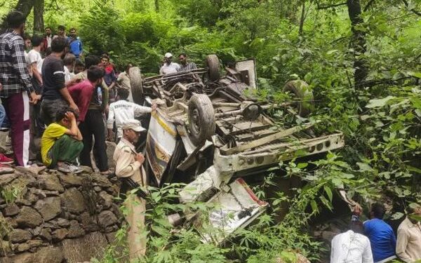 Seven dead, 17 injured in road accident in Doda