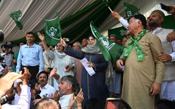 Stop ranting about war, talk about dialogue with Pakistan: Mufti to Centre