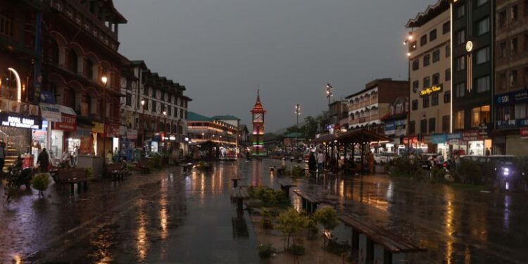 Mesmerizing Lal Chowk in the aftermath of a brief spell of rain