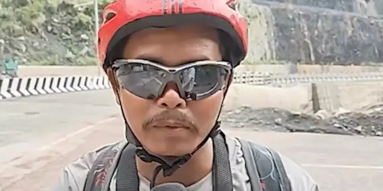 My fear faded away as I entered Kashmir: Cyclist from Nepal