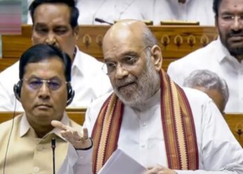 Uproar in LS as Shah moves Bills for removal of PM, CMs, ministers arrested on criminal charges