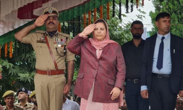 Sakeena Itoo hoists National Flag at Shaheed Himayun Muzammil Memorial GDC Anantnag