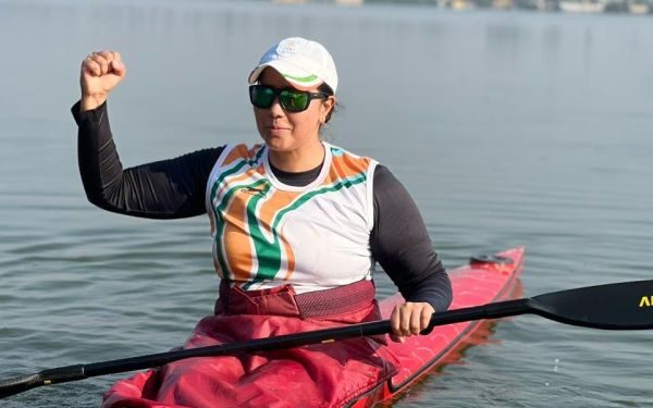 Kashmiri kayaker Bilquis Mir meets Mandaviya, Khadse to discuss future of water sports