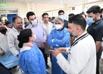 CS visits Pediatric & Orthopedic health facilities in Srinagar