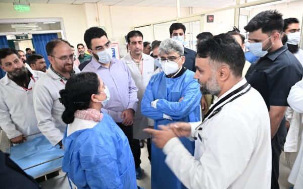 CS visits Pediatric & Orthopedic health facilities in Srinagar