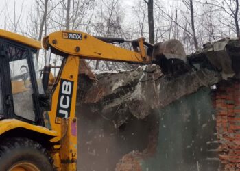 20 structures razed to retrieve 110 kanal of land during JDA’s anti-encroachment drive in Jammu