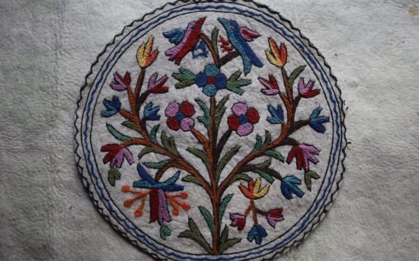 Govt funds carding machine to revive Namdha Craft