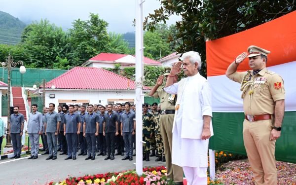 LG pays tribute to freedom fighters on Independence Day