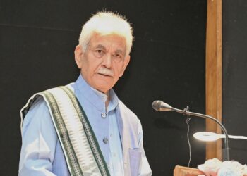 LG felicitates langar organisations for their significant contribution during Shri Amarnath Ji Yatra-2025