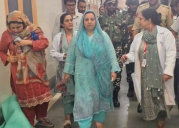 Sakeena Itoo enquires about health of injured student at SMHS Hospital