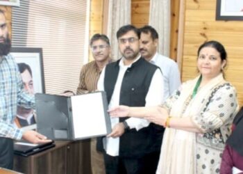 Satish Sharma emphasizes integration of Technology, Industry for people-centric innovations