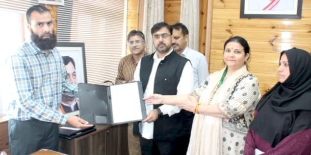 Satish Sharma emphasizes integration of Technology, Industry for people-centric innovations