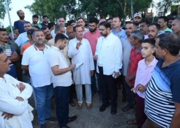 Satish Sharma visits flood-affected areas of Chamb constituency