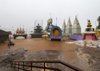 As death toll in Vaishno Devi landslide rises to 34, President, PM, others mourn loss of lives