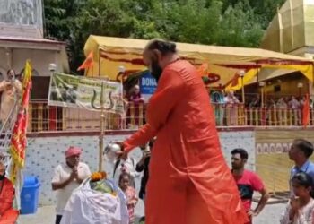 ‘Chhari Mubarak’ begins journey to cave shrine