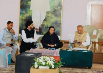 Sakina Itoo chairs south Zone meeting at Mujahid Manzil Pulwama