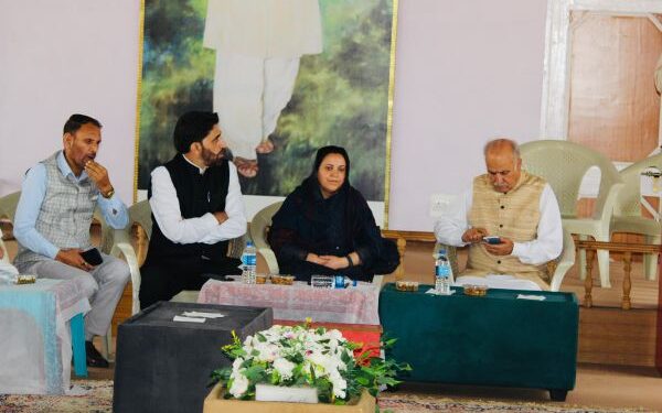 Sakina Itoo chairs south Zone meeting at Mujahid Manzil Pulwama