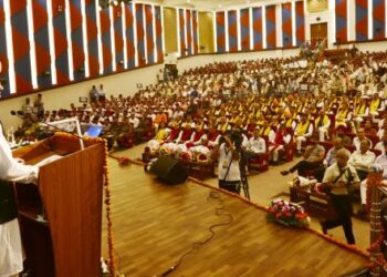 CM calls for farmer-centric research to build self-reliant J&K